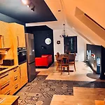Premium Apartment *